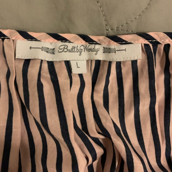 built by wendy - gently used - silk/cotton top - Picture 3 of 4